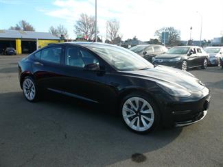 2021 Tesla Model 3 - Thumbnail