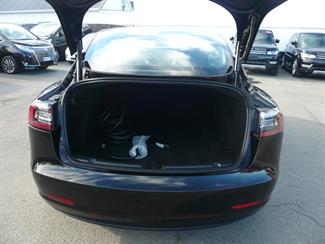2021 Tesla Model 3 - Thumbnail