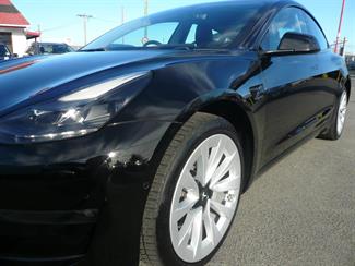 2021 Tesla Model 3 - Thumbnail