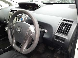 2020 Toyota Prius - Thumbnail