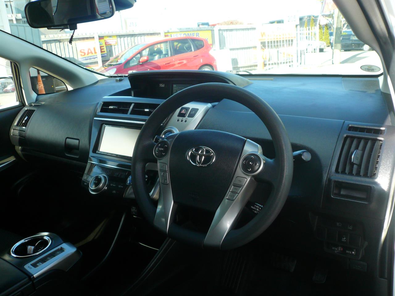 2020 Toyota PRIUS ALPHA
