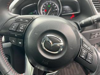 2015 Mazda Axela Hybrid - Thumbnail