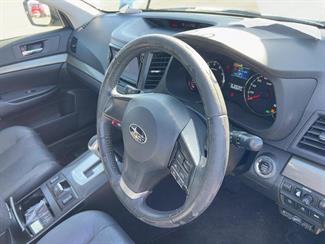 2014 Subaru OUTBACK - Thumbnail