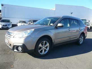 2013 Subaru OUTBACK - Thumbnail