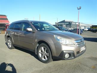 2013 Subaru OUTBACK - Thumbnail