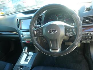2013 Subaru OUTBACK - Thumbnail