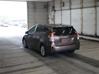 2021 Toyota Prius - Thumbnail