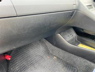 2014 Toyota Prius - Thumbnail