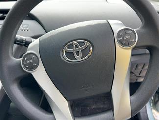2014 Toyota Prius - Thumbnail