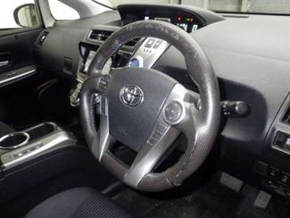 2015 Toyota Prius - Thumbnail