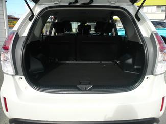 2021 Toyota Prius - Thumbnail