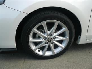 2021 Toyota Prius - Thumbnail