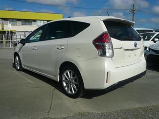 2021 Toyota Prius - Thumbnail