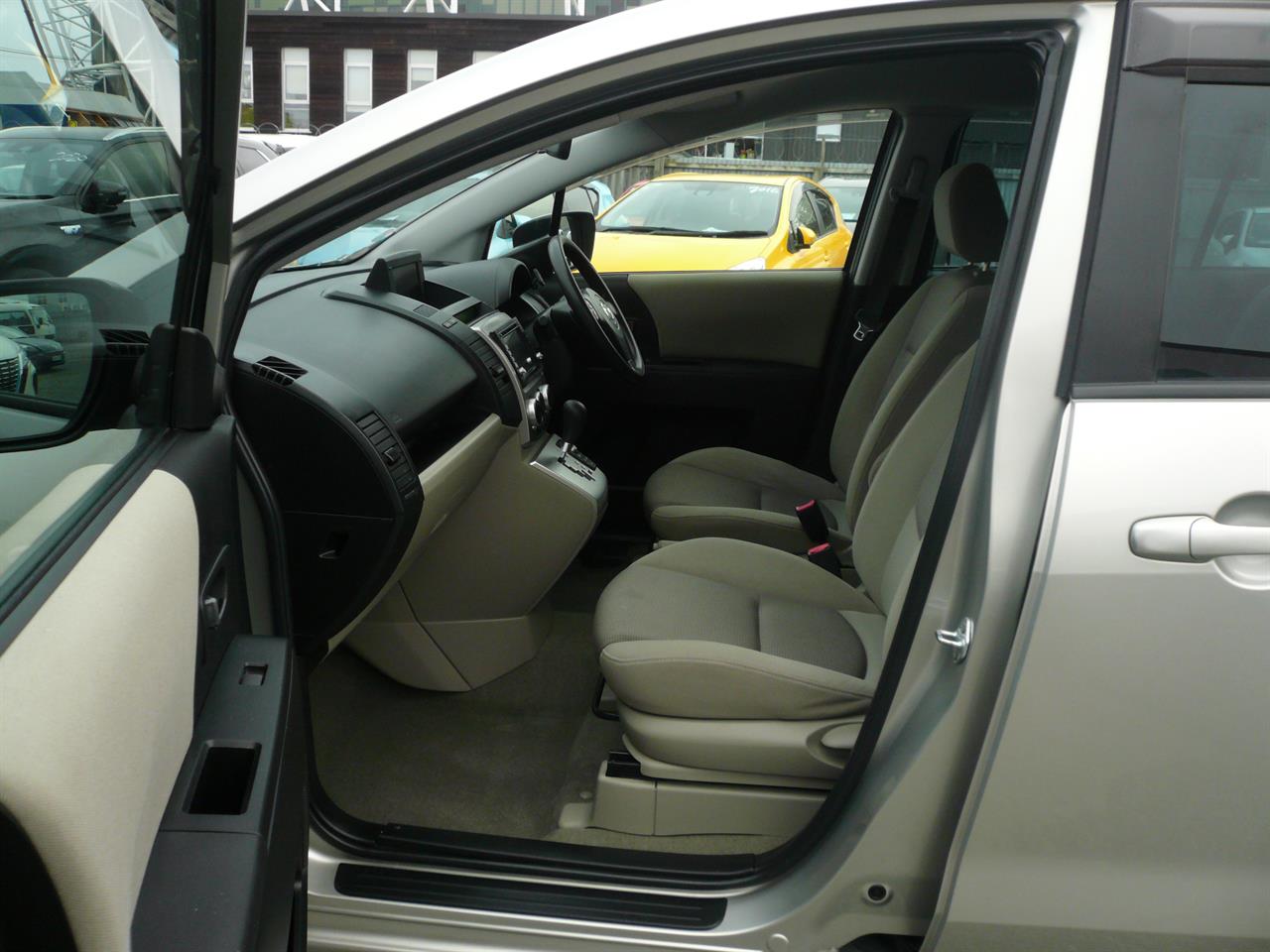 2005 Mazda PREMACY