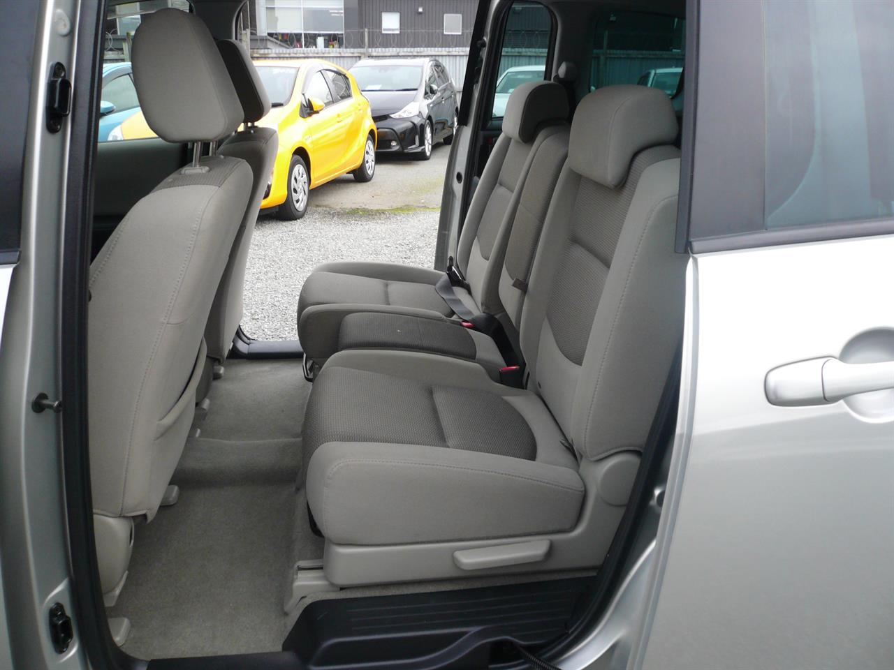 2005 Mazda PREMACY