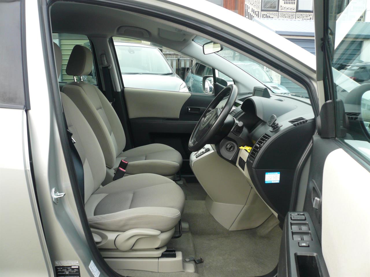 2005 Mazda PREMACY
