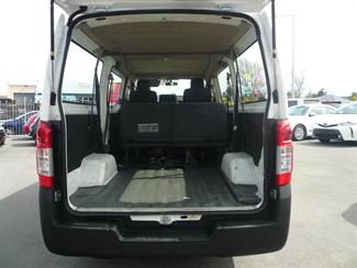 2017 Nissan Caravan - Thumbnail