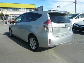 2020 Toyota Prius - Thumbnail