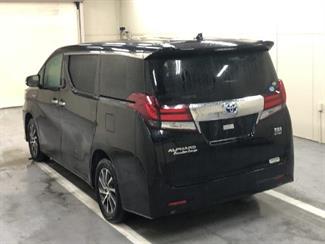 2017 Toyota Alphard - Thumbnail