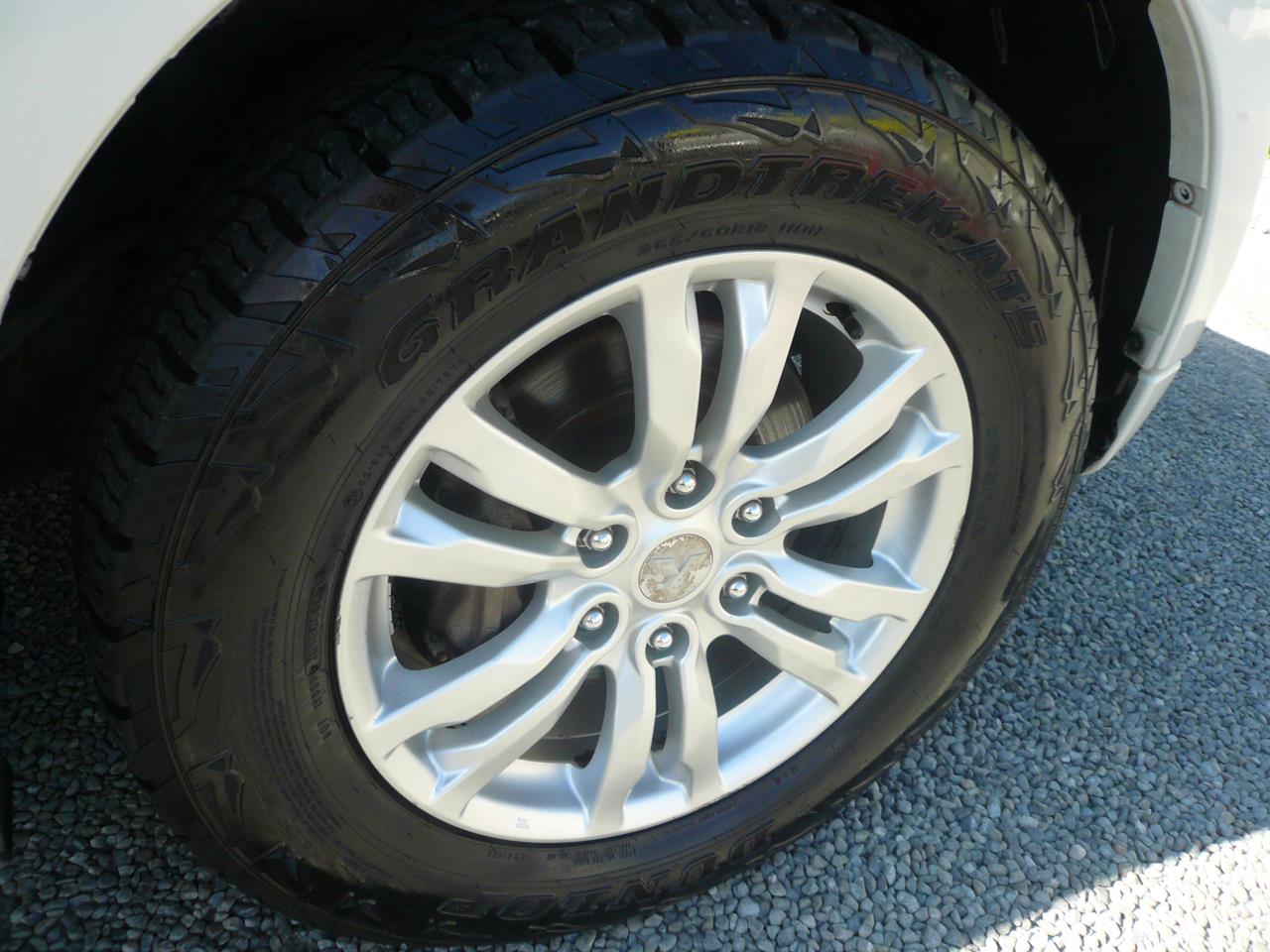 2013 Mitsubishi Pajero