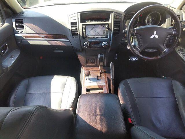 2013 Mitsubishi Pajero