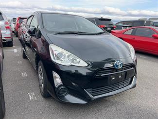 2015 Toyota Aqua - Thumbnail