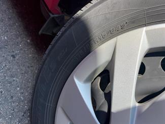 2015 Toyota Aqua - Thumbnail