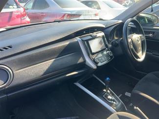 2014 Toyota COROLLA - Thumbnail