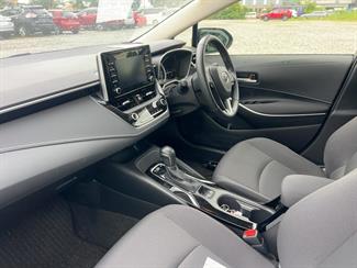 2021 Toyota COROLLA - Thumbnail