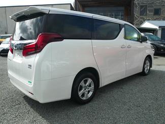 2020 Toyota ALPHARD HYBRID - Thumbnail