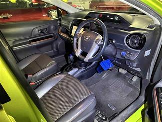 2015 Toyota Aqua - Thumbnail