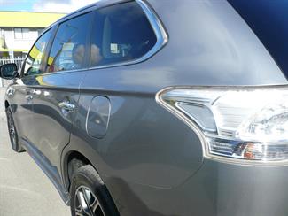 2014 Mitsubishi Outlander - Thumbnail