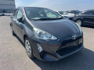 2016 Toyota Aqua - Thumbnail