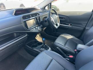 2016 Toyota Aqua - Thumbnail