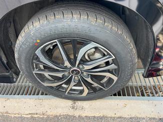 2014 Honda VEZEL - Thumbnail