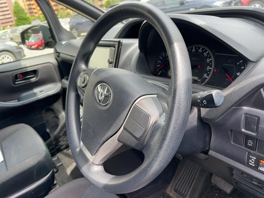 2014 Toyota Voxy