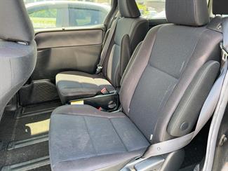 2014 Toyota Voxy - Thumbnail
