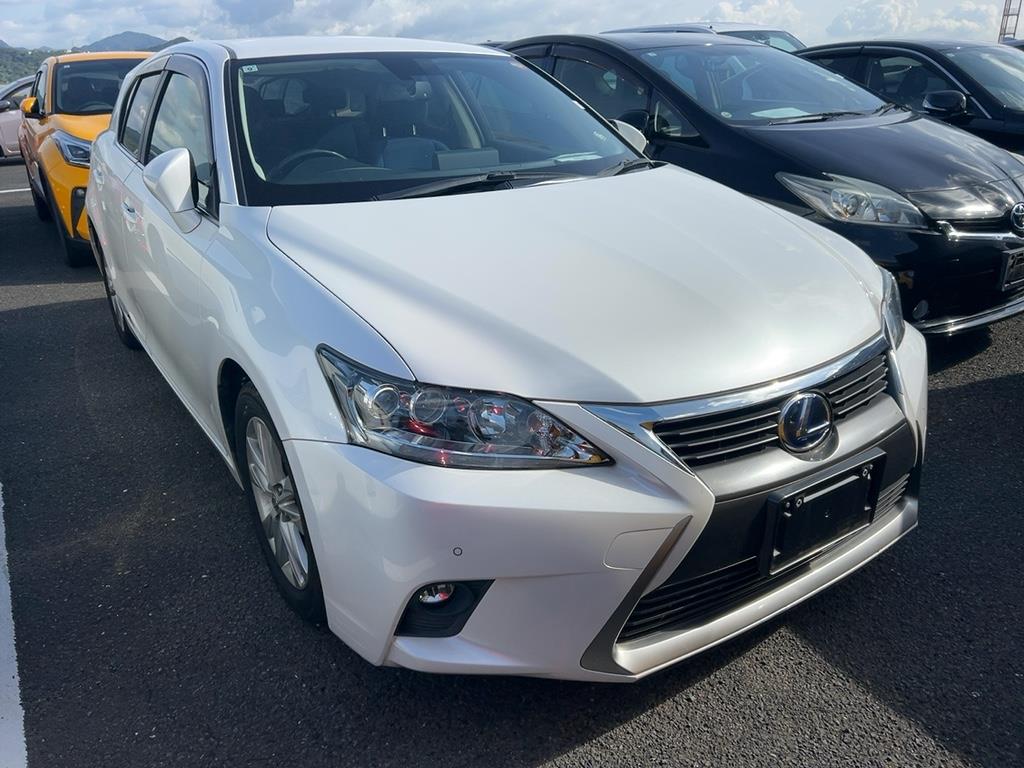 2015 Lexus CT200H
