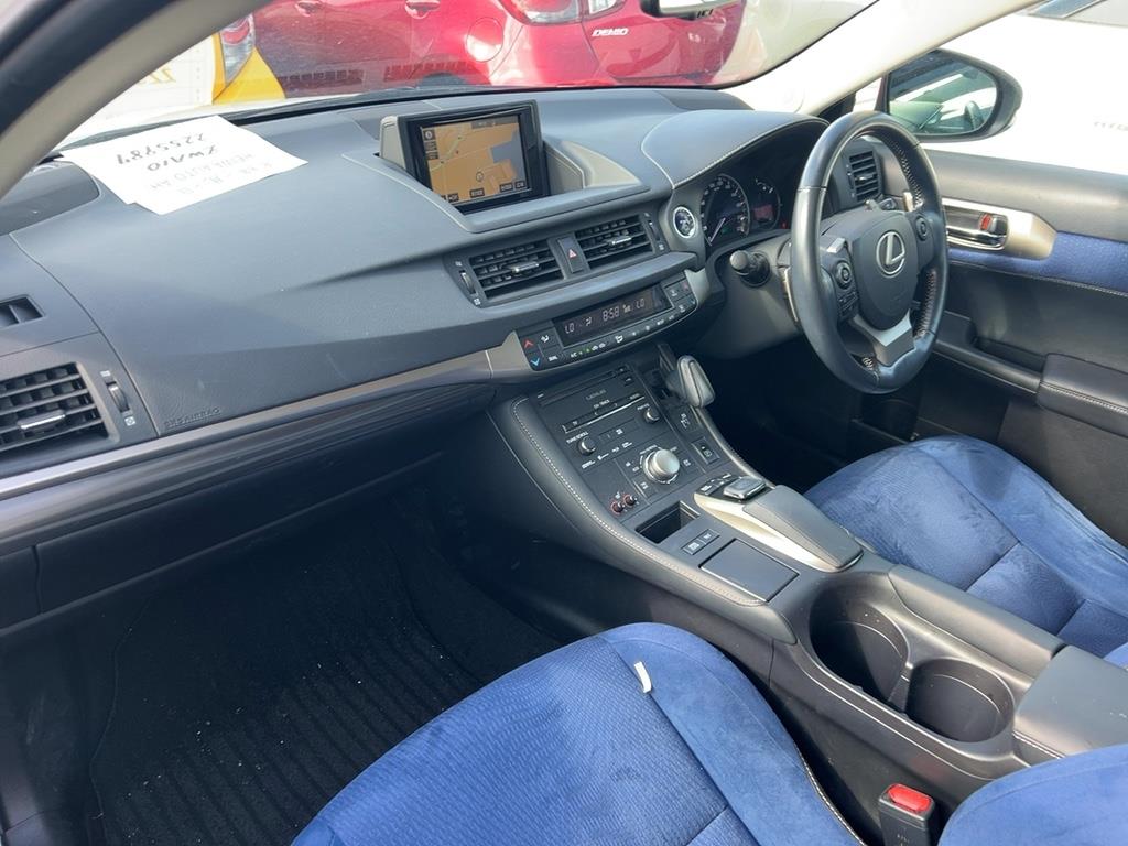 2015 Lexus CT200H