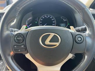 2015 Lexus CT200H - Thumbnail