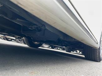 2012 Toyota VELLFIRE - Thumbnail