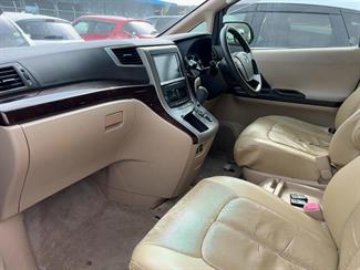 2012 Toyota VELLFIRE - Thumbnail