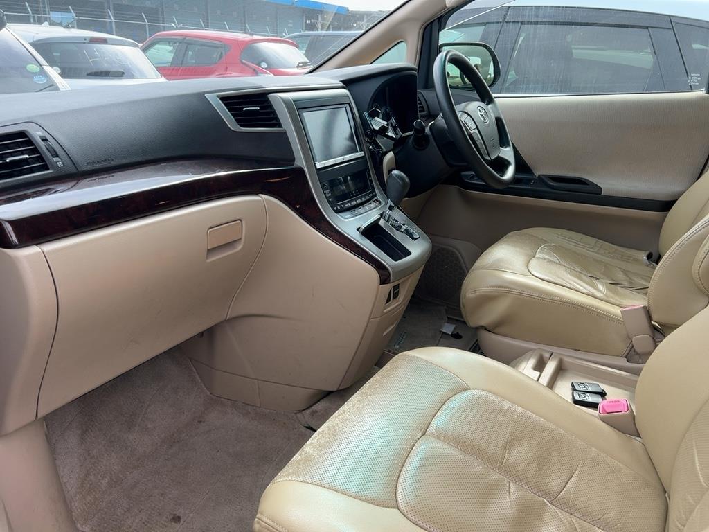 2012 Toyota VELLFIRE