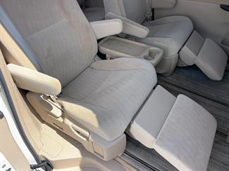 2015 Toyota ESTIMA - Thumbnail