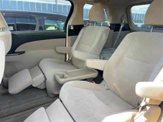 2015 Toyota ESTIMA - Thumbnail