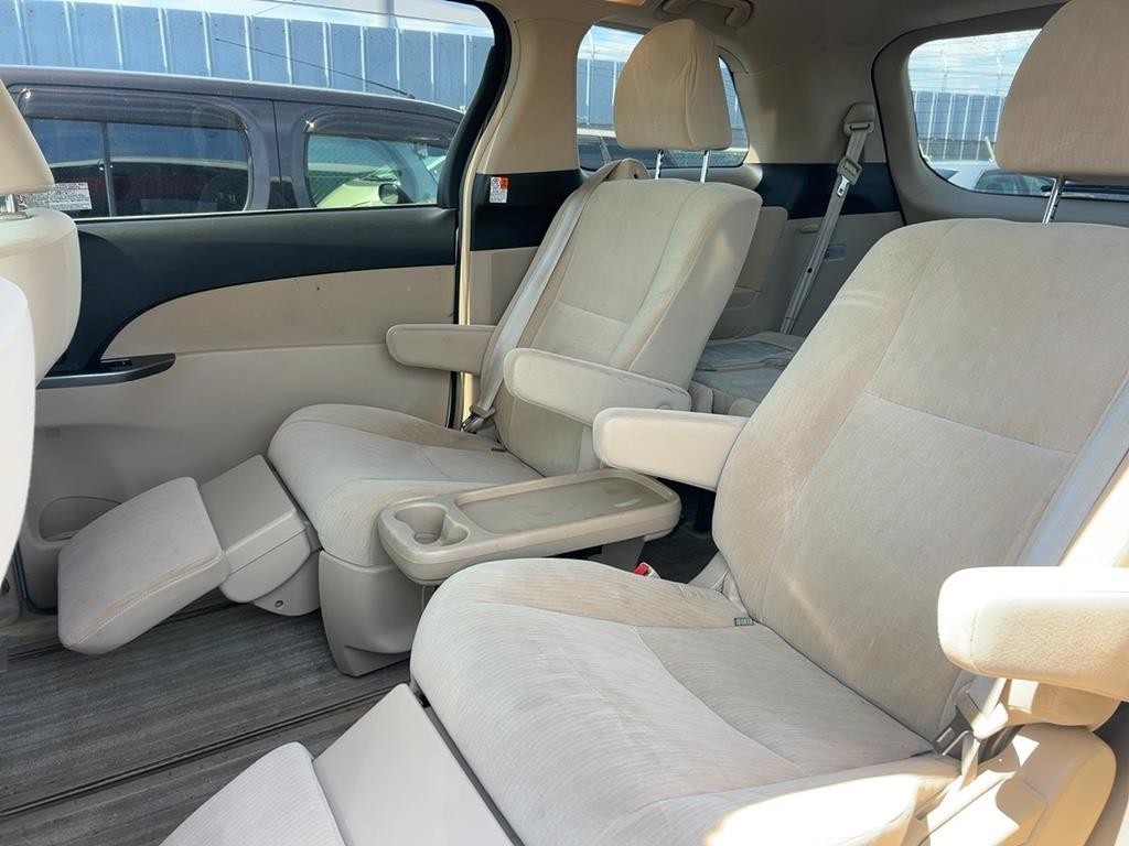 2015 Toyota ESTIMA