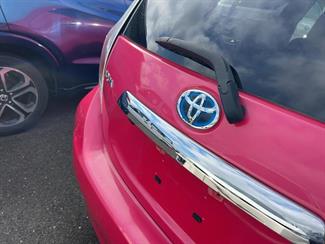 2015 Toyota Aqua - Thumbnail