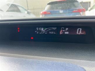 2015 Toyota Aqua - Thumbnail