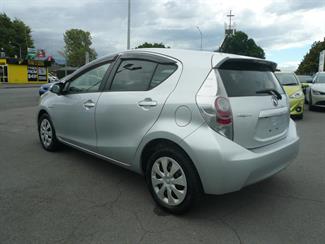 2014 Toyota Aqua - Thumbnail