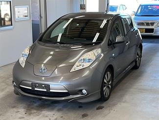 2013 Nissan Leaf 24kwh Gen 2 G model - Thumbnail